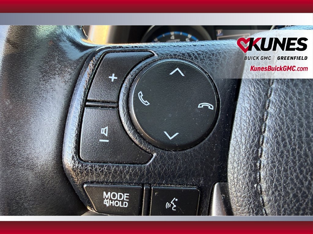 Used 2018 Toyota RAV4 XLE w/ Plus Extra Value Package AWD/4WD image 17
