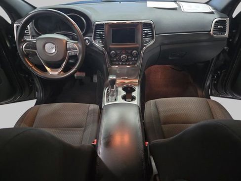 Used 2021 Jeep Grand Cherokee Laredo image 10