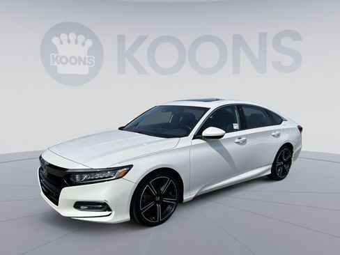 Used 2018 Honda Accord Sport image 1