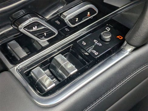 Used 2023 Land Rover Range Rover SE image 27