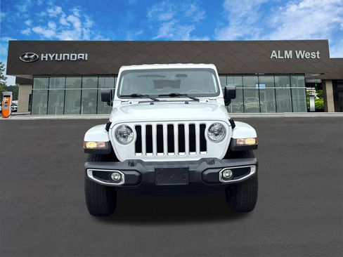 Used 2023 Jeep Wrangler Unlimited Sahara w/ Cold Weather Group AWD/4WD image 2