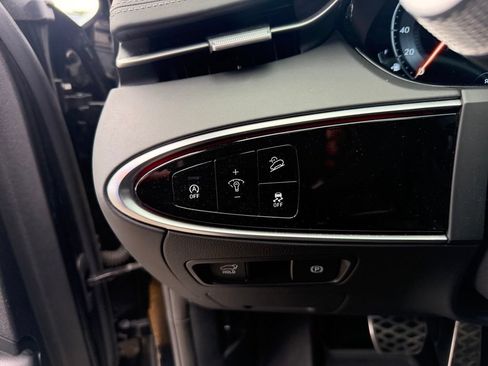 Used 2022 Genesis GV70 3.5T Sport w/ Sport Prestige Package AWD/4WD image 26