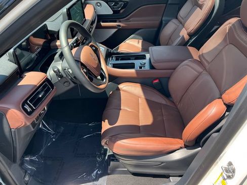 New 2026 Lincoln Aviator Reserve AWD/4WD image 10