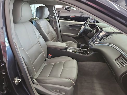 Used 2014 Chevrolet Impala LTZ FWD image 10