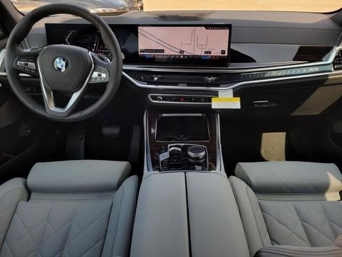 New 2026 BMW X5 xDrive50e image 38