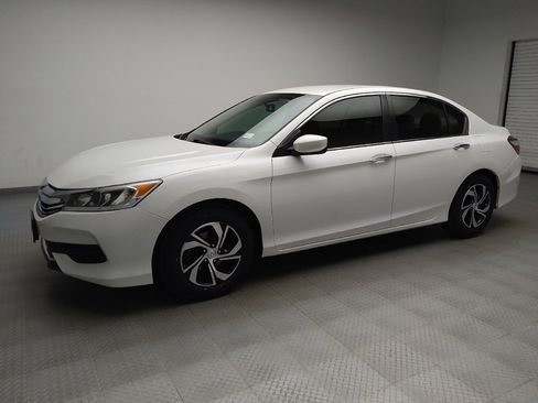 Used 2017 Honda Accord LX image 2