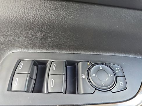 Used 2017 GMC Acadia SLE w/ Driver Alert Package I image 28