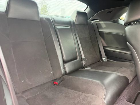 Used 2018 Dodge Challenger R/T Scat Pack w/ Leather Interior Group image 16