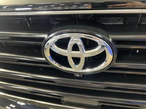 Used 2026 Toyota Sequoia TRD Pro AWD/4WD image 31