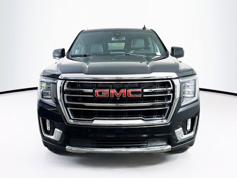 Used 2022 GMC Yukon SLT w/ SLT Luxury Package RWD image 2
