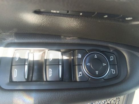 Used 2020 Cadillac XT6 Premium Luxury FWD image 18