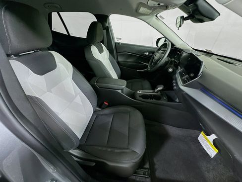 Used 2026 Chevrolet Trax LS w/ Driver Confidence Package FWD image 29