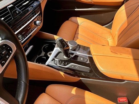 Used 2019 BMW M550i xDrive AWD/4WD image 18