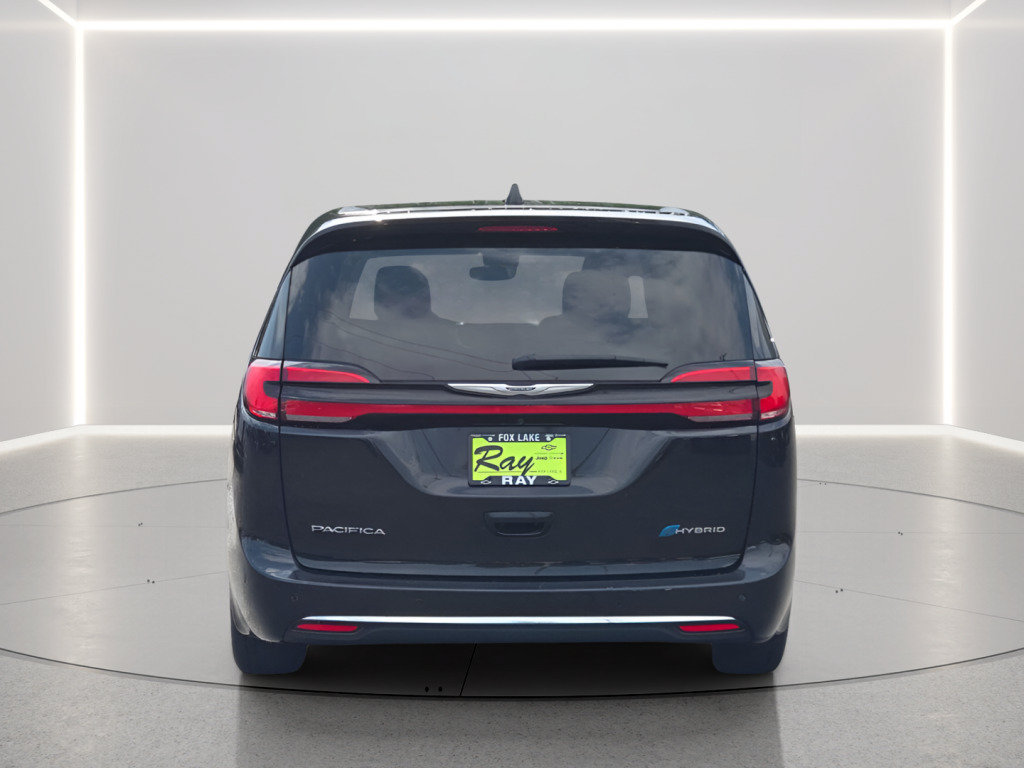 Used 2023 Chrysler Pacifica Touring-L FWD image 17