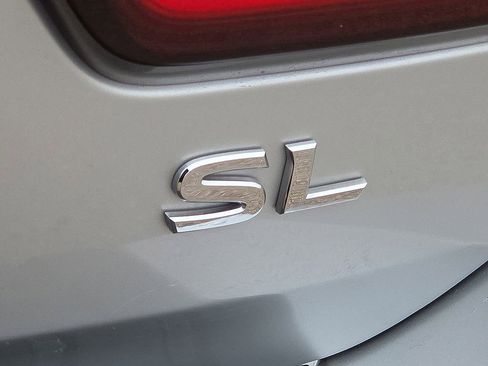 Used 2024 Nissan Armada SL image 17