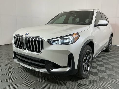New 2026 BMW X1 xDrive28i w/ Technology Package AWD/4WD image 2