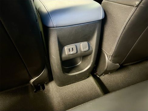 Used 2022 Chevrolet Colorado Z71 image 24