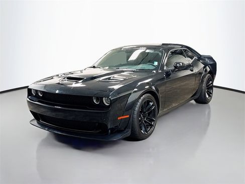 Used 2021 Dodge Challenger R/T Scat Pack image 1