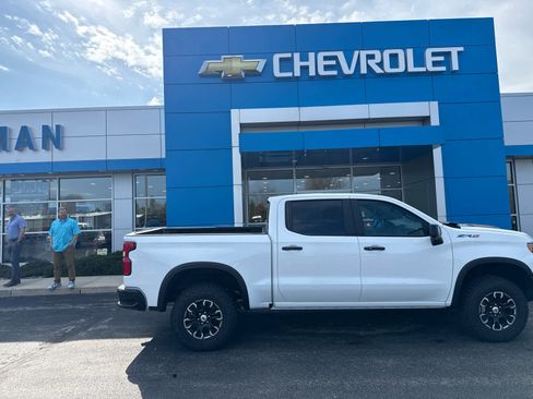 New 2026 Chevrolet Silverado 1500 ZR2 w/ LPO, Dark Essentials Package AWD/4WD image 14