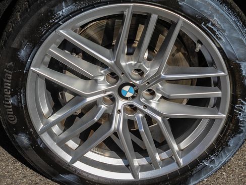 Used 2024 BMW 530i w/ Premium Package image 10