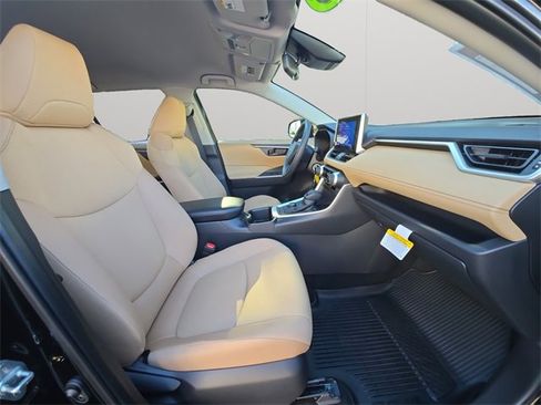Certified 2025 Toyota RAV4 LE image 14
