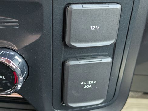 Used 2025 Ford F150 Raptor AWD/4WD image 24