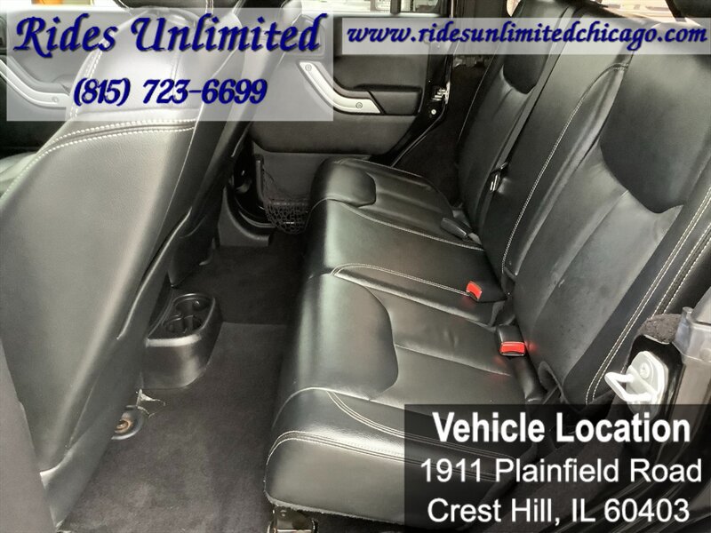 Used 2015 Jeep Wrangler Unlimited Rubicon w/ Dual Top Group AWD/4WD image 24