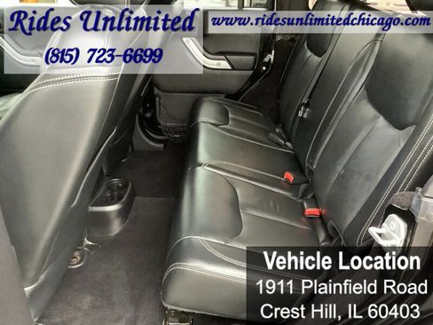 Used 2015 Jeep Wrangler Unlimited Rubicon w/ Dual Top Group AWD/4WD image 24