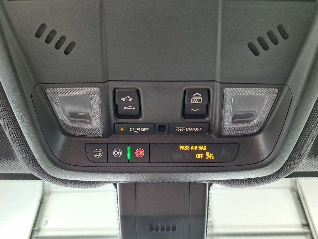 Used 2023 Chevrolet Equinox RS w/ RS Leather Package FWD image 20