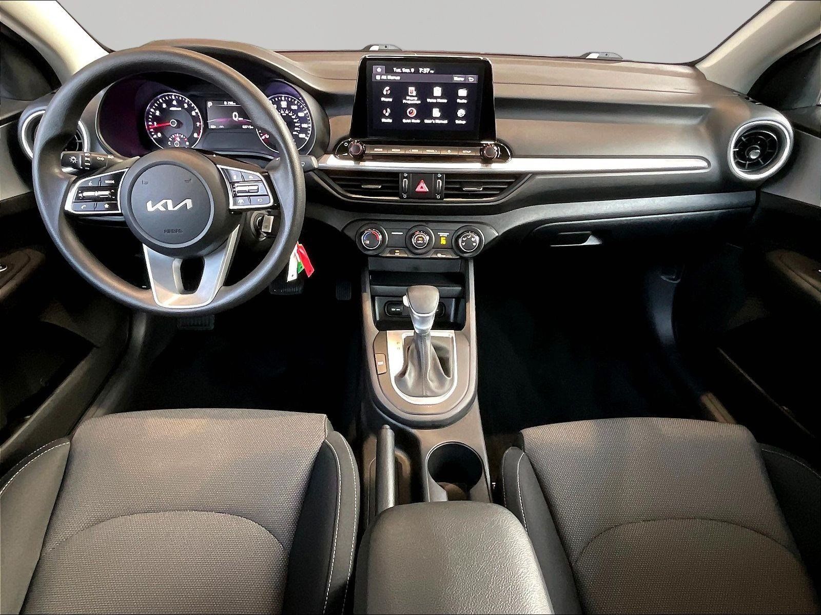 Used 2023 Kia Forte LXS w/ LXS Technology Package FWD image 7