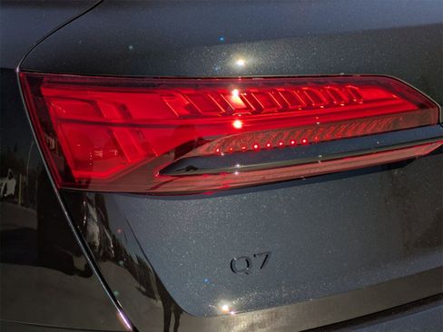 New 2026 Audi Q7 3.0T Premium Plus image 14