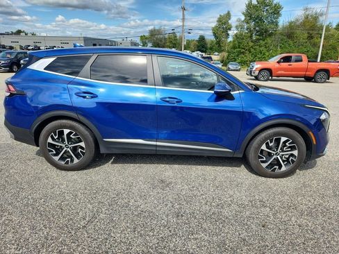 Certified 2023 Kia Sportage EX image 8