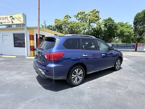 Used 2020 Nissan Pathfinder SL FWD image 6