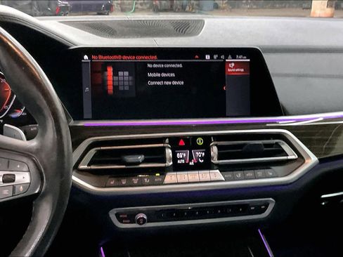 Used 2021 BMW X5 xDrive40i w/ Premium Package image 9