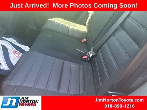 Used 2020 Honda CR-V LX image 8