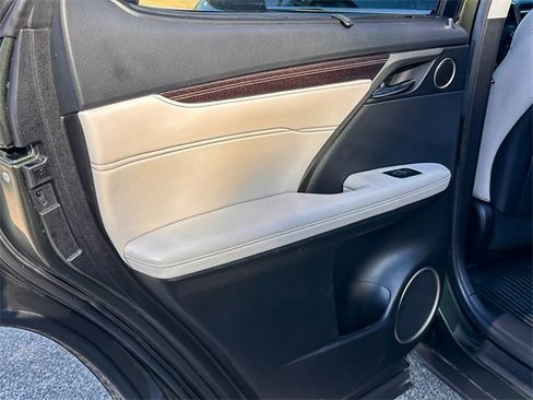 Used 2022 Lexus RX 350 FWD w/ Luxury Package image 33