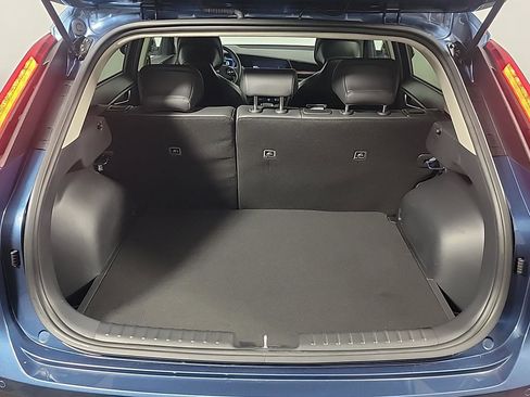 Used 2025 Kia Niro EX image 9
