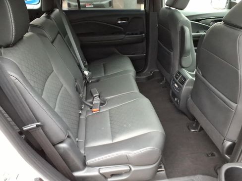 Used 2021 Honda Passport Touring image 12