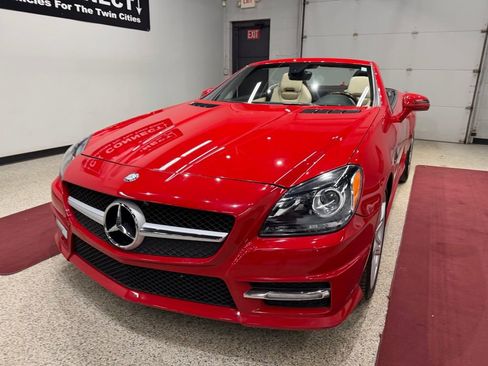 Used 2012 Mercedes-Benz SLK 250 image 6