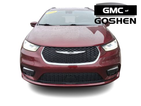 Used 2022 Chrysler Pacifica Touring-L image 2