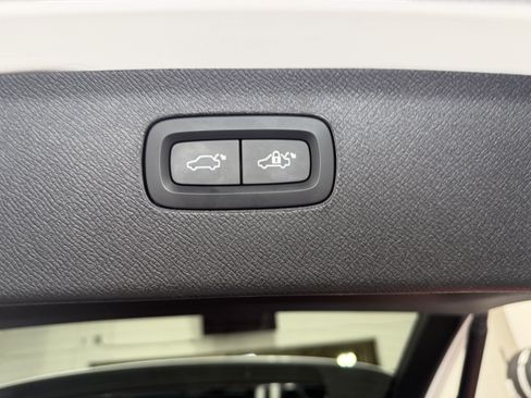 Used 2023 Volvo XC90 T8 Ultimate w/ Lounge Package AWD/4WD image 29