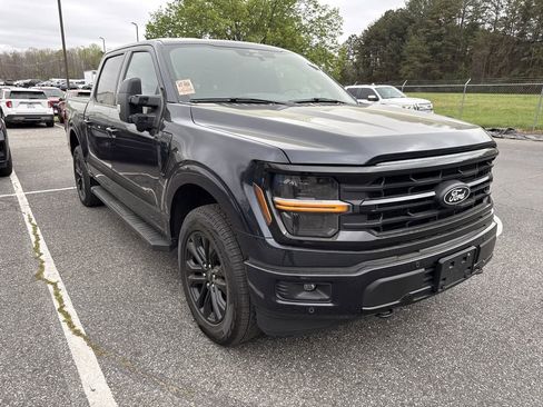Used 2025 Ford F150 XLT w/ Equipment Group 302A MID image 2