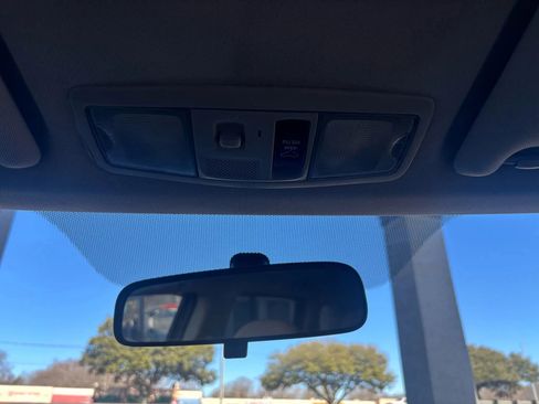 Used 2017 Mitsubishi Outlander SE image 19