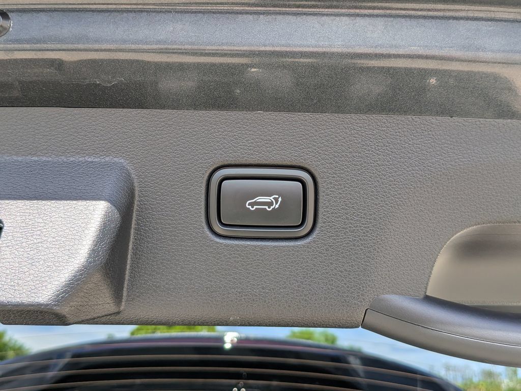 Certified 2026 Kia Sportage SX FWD image 13