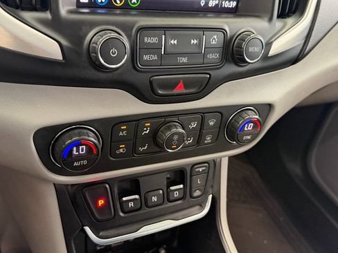 Used 2018 GMC Terrain SLE w/ Driver Convenience Package FWD image 21