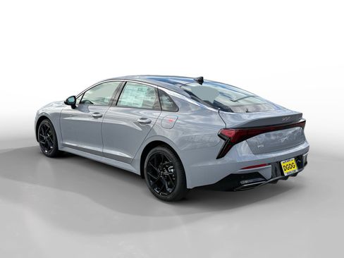 New 2026 Kia K5 GT-Line image 3