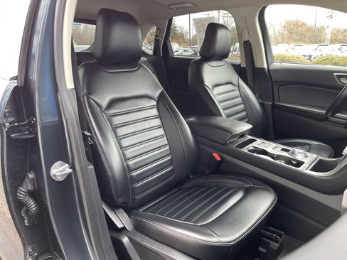 Used 2022 Ford Edge SEL image 35