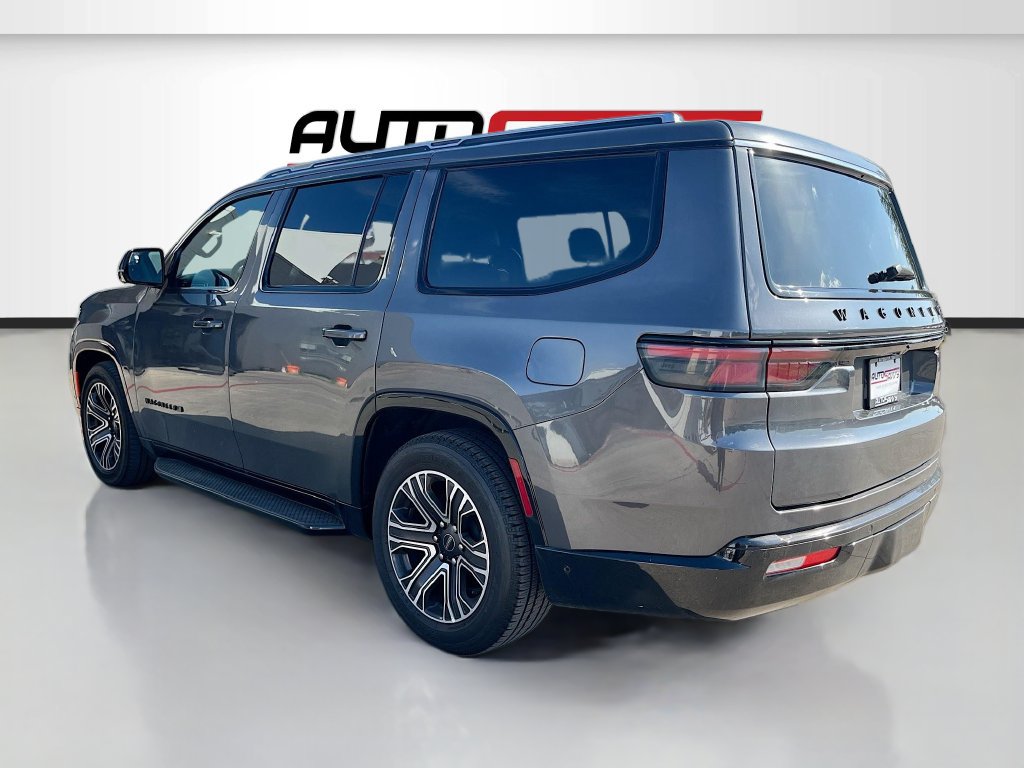 Used 2024 Jeep Wagoneer Series II w/ Convenience Group I AWD/4WD image 5