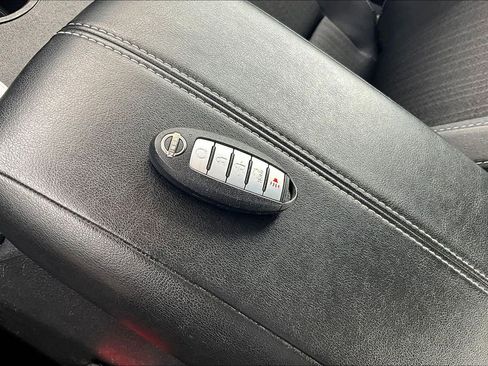 Used 2025 Nissan Altima 2.5 SV image 35