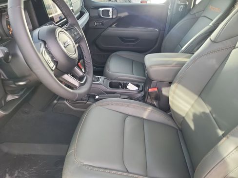 New 2026 Jeep Gladiator Mojave image 12
